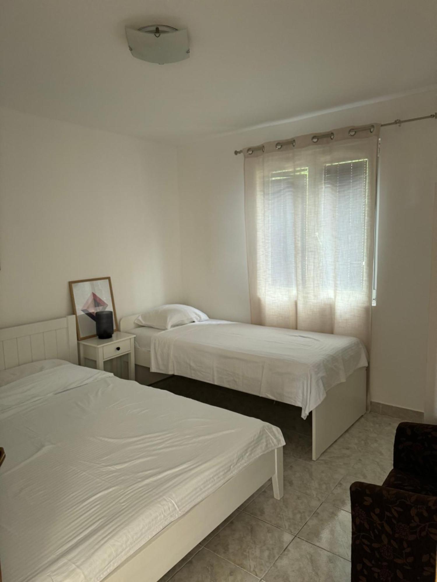 Hortus Apartments Sveti Stefan Eksteriør billede